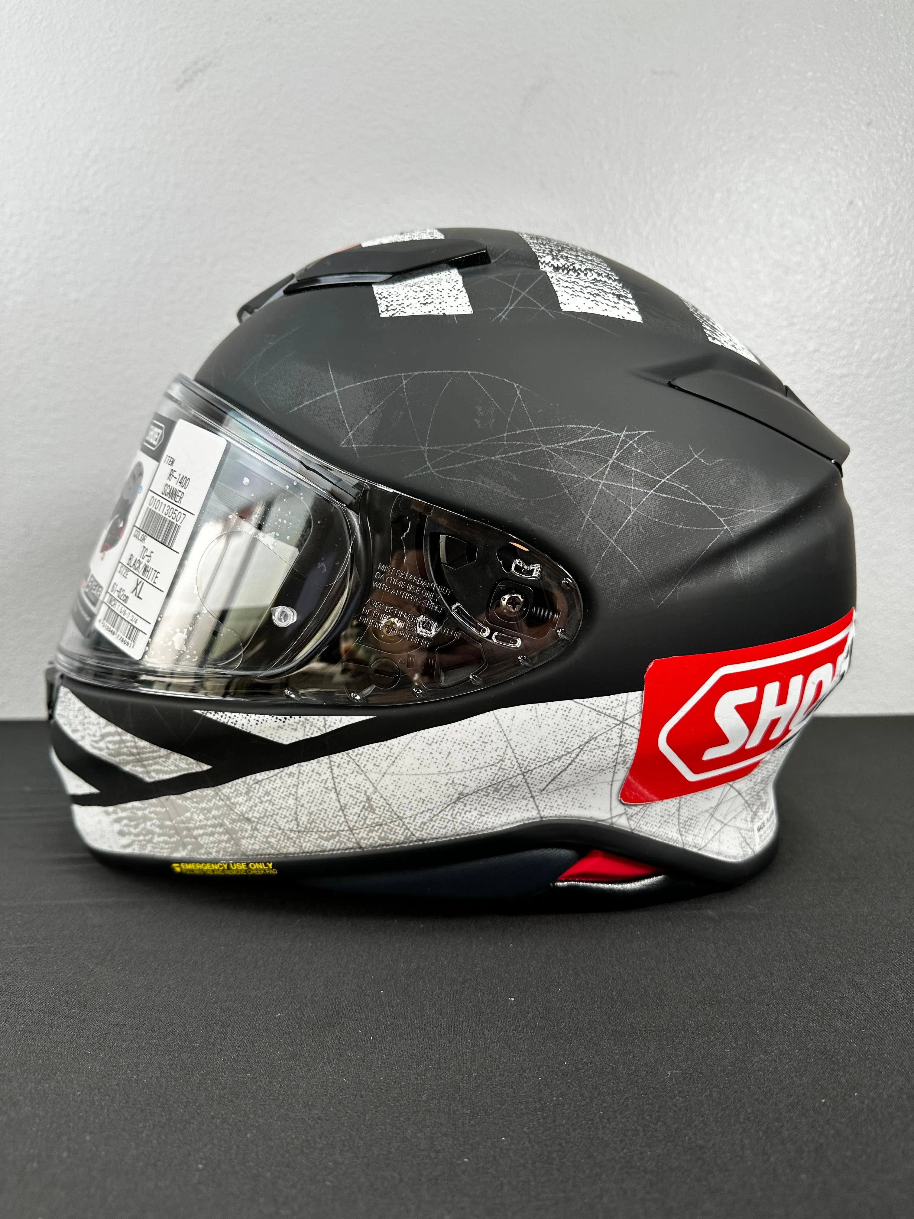 Shoei RF-1400 Scanner Helmet - TC-5 Matte Black/White - Size XL - USED / OPEN BOX